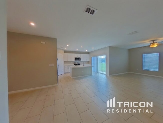 Foto del edificio - 232 Garnet Ave