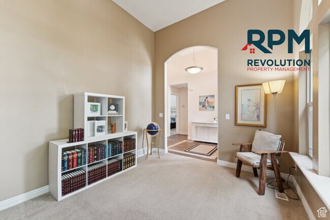 Foto del edificio - "Spacious 6-Bed Gem with Granite Touches &...