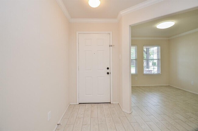 Building Photo - 26603 Marble Falls Bend