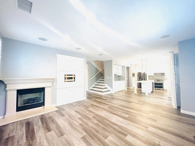 Building Photo - Lush and Lavish 4-Bedroom 4-Bathroom Neatly Tucked Away In The Colony At Calabasas