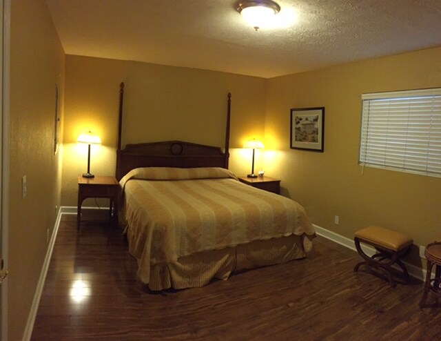 Foto del edificio - 1802 Jackson Ave W