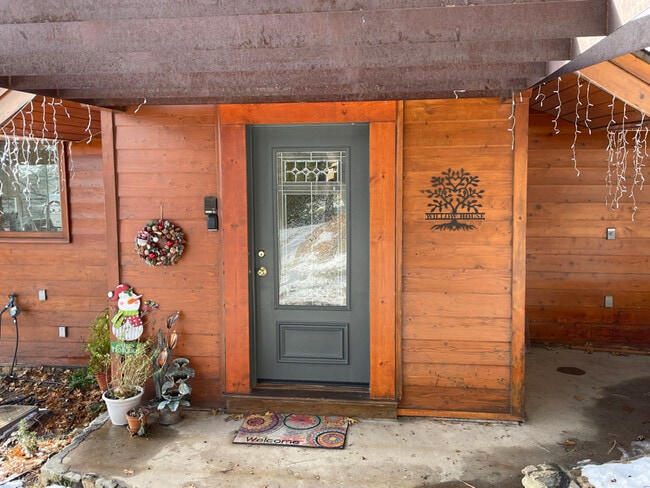 Foto del edificio - 28625 Willow Rd