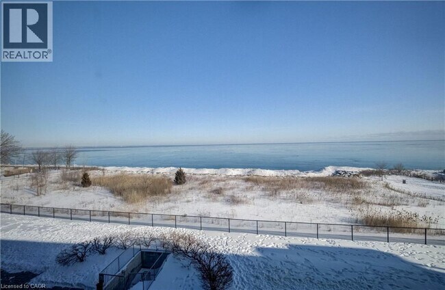 Photo du bâtiment - 35 Southshore Cres