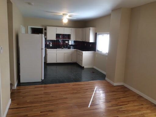 Foto del edificio - 1058 Elizabeth Ave NW