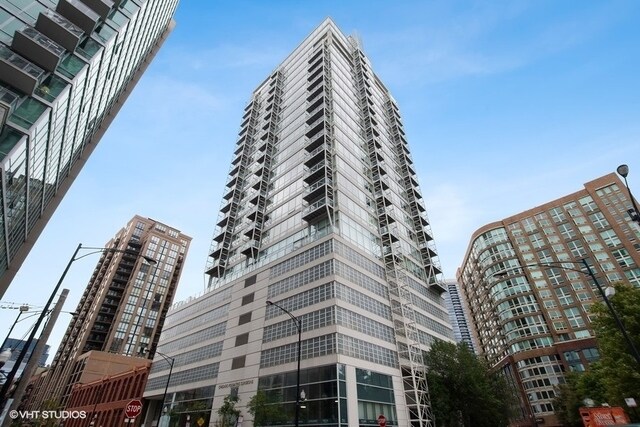 Foto principal - 653 N Kingsbury St