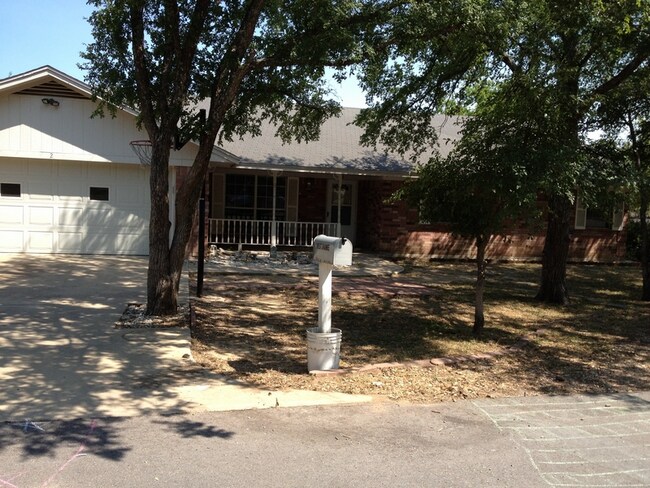 Foto del edificio - 2 W Shawnee Ln