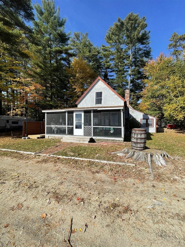 Building Photo - 773 Sebago Rd