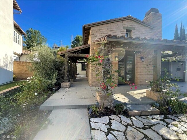 Foto del edificio - 4 br, 3 bath House - 14 Katy Rose Ln