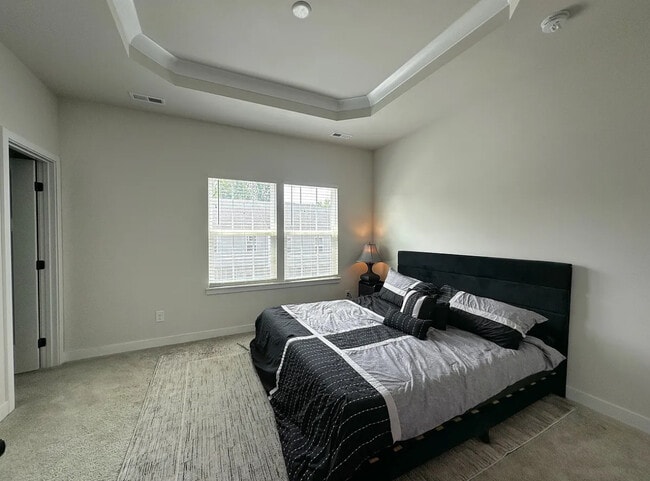 Building Photo - 5020 Springarn Ct
