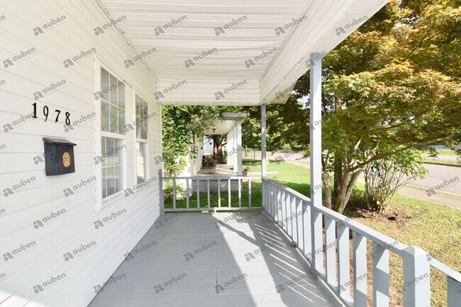 Foto del edificio - 2 Bedroom Single-Family Home Off Calhoun E...