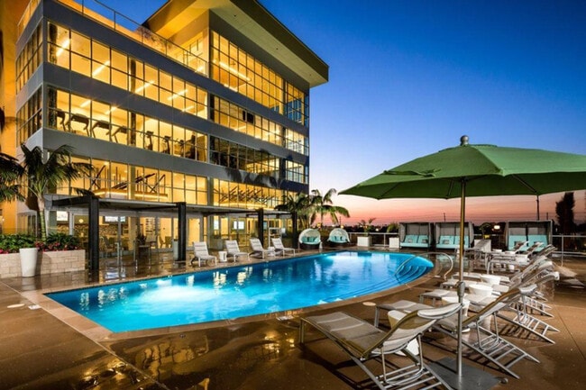 Foto del edificio - 8725 Ariva Ct