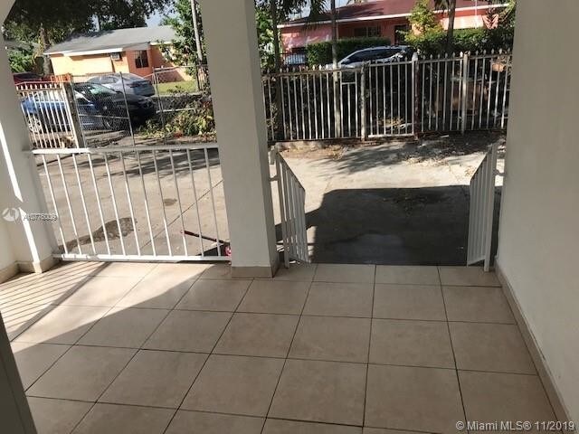 Foto del edificio - 1340 NW 101st St