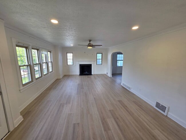 Building Photo - 17424 Winslow Rd