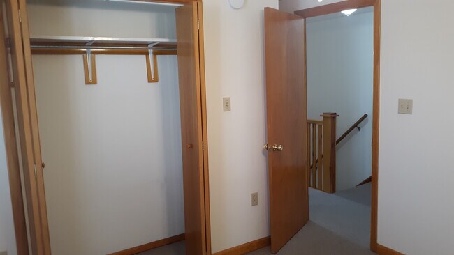 2nd BR - 81 Barber St