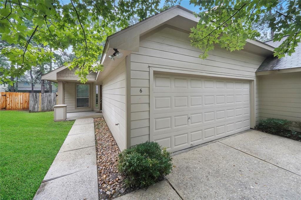 6 Valewood Pl, Conroe, TX 77384 Condo for Rent in Conroe, TX