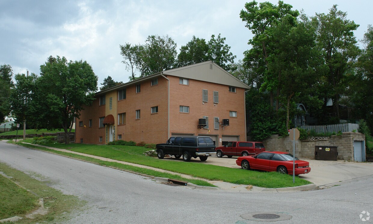 Primary Photo - 4620 Wakeley St