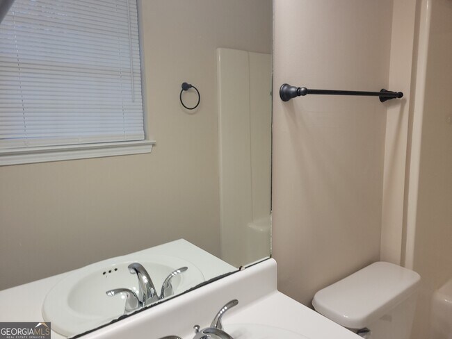 Foto del edificio - 5 Rockcreek Dr