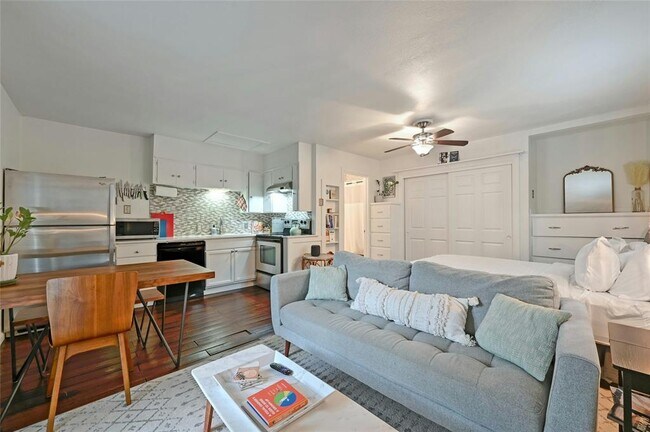 Foto del edificio - 1103 Kenwood Ave