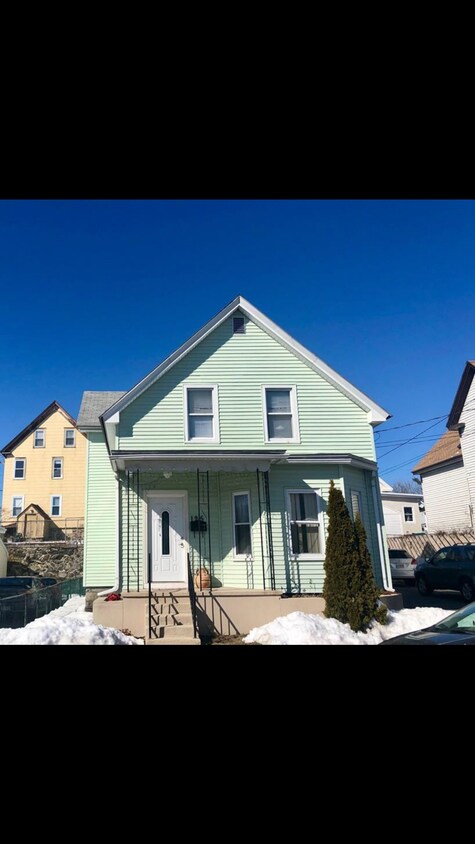 Primary Photo - 125 London St