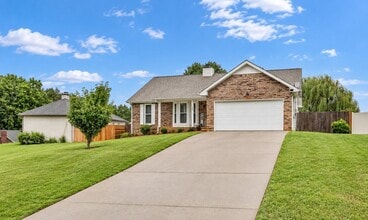 Building Photo - 203 Parrot Dr