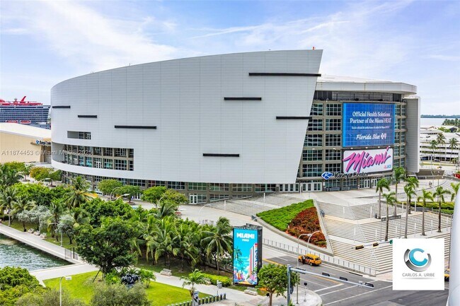 Foto del edificio - 888 Biscayne Blvd