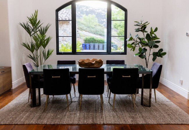 Foto del edificio - 18000 Sunset Point