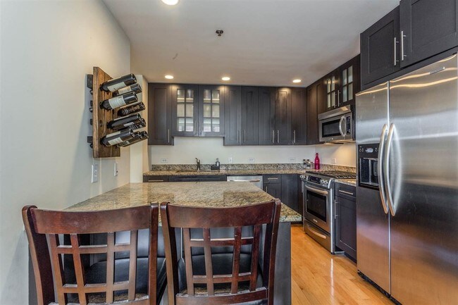 Foto del edificio - 1125 Maxwell Ln
