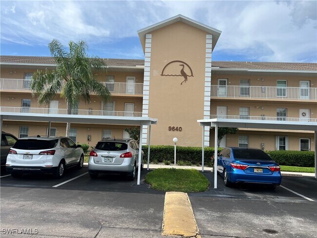 Foto del edificio - 9640 Victoria Ln