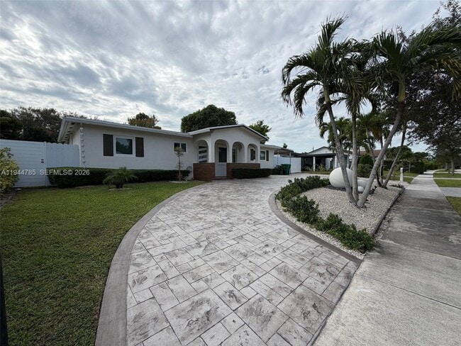 Foto del edificio - 9920 Jamaica Dr