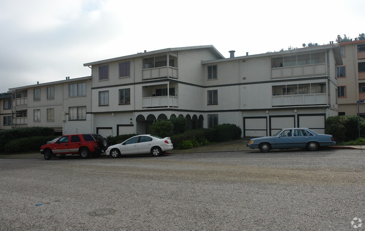 Building Photo - 55 Ward Ct