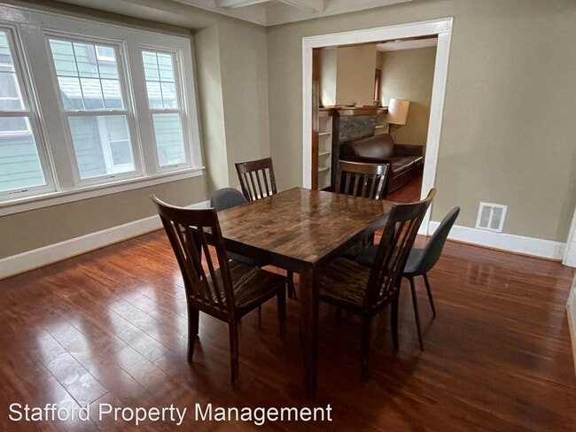 Building Photo - 4 br, 3 bath House - 81 W High Terrace