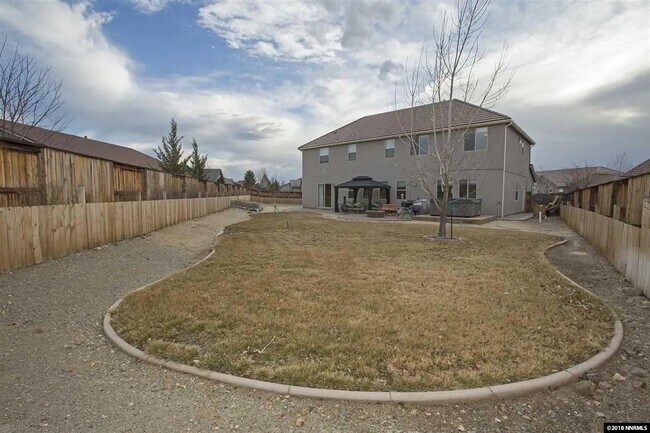 Foto del edificio - 5090 Chappelet Dr