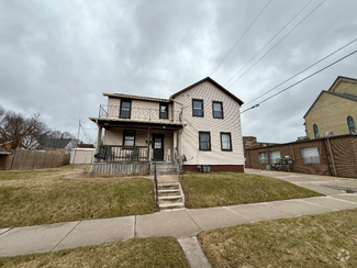 Building Photo - 913 S 17th St