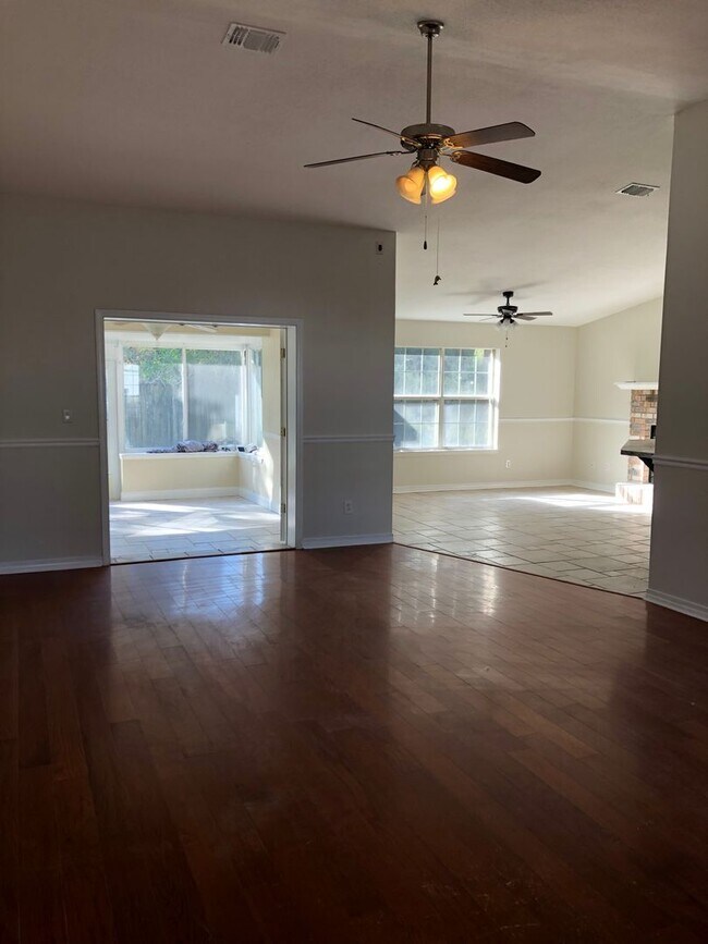 Foto del edificio - Beautiful Pace Home