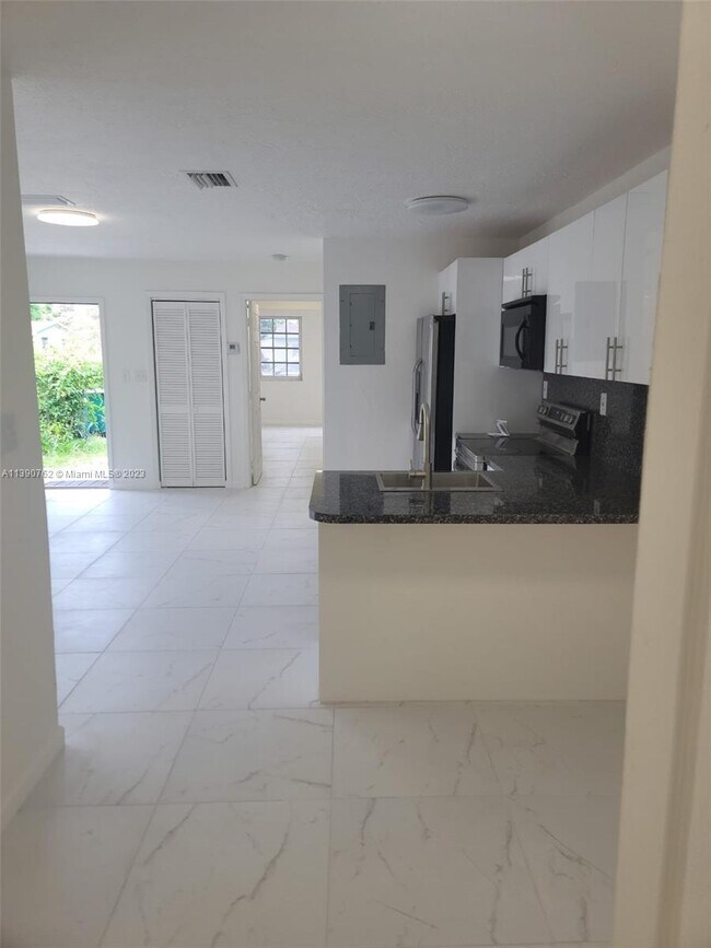 Foto del edificio - 10351 SW 173rd St