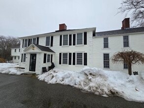 Building Photo - 303 Main St