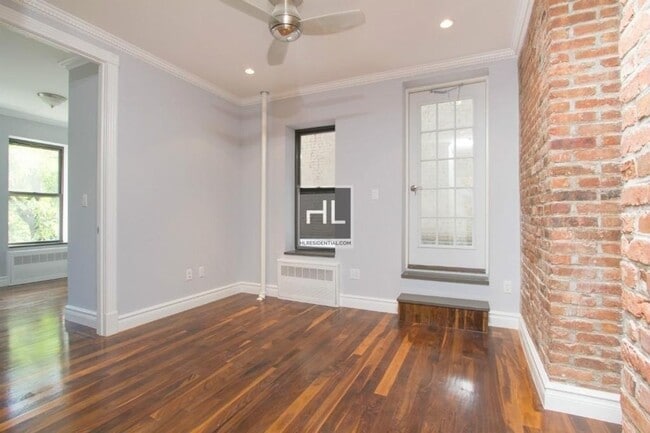 Foto del edificio - E 11th St