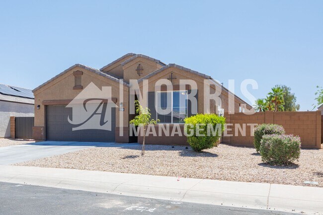 Foto del edificio - Low Maintenance Home Centrally Located