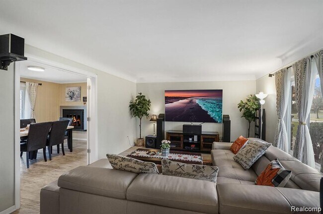 Foto del edificio - 2653 Berry Dr