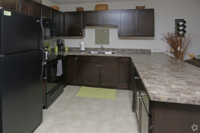 Interior Photo - Dakota Pointe