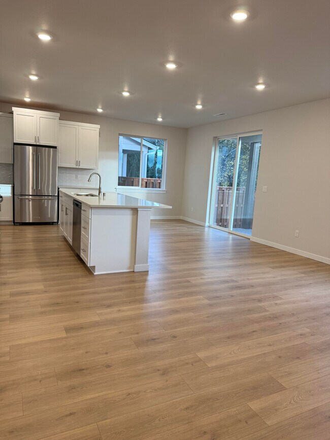 Foto del edificio - 439 SW 32nd St