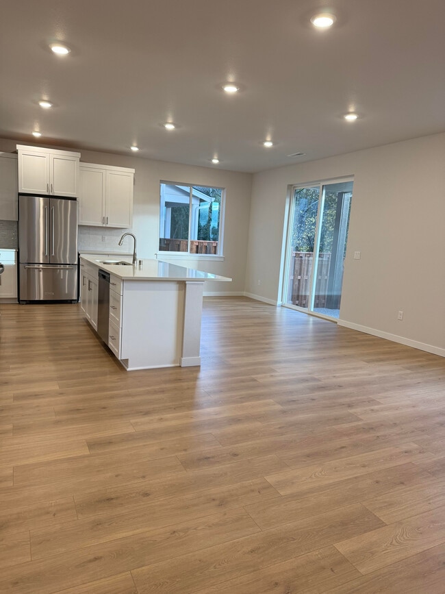 Photo - 439 SW 32nd St House