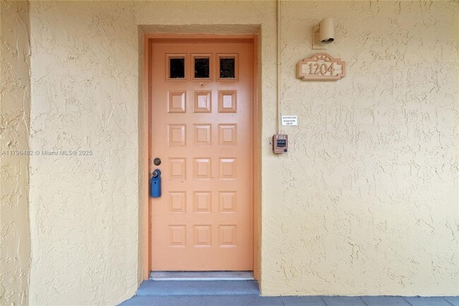Building Photo - 958 Coral Club Dr