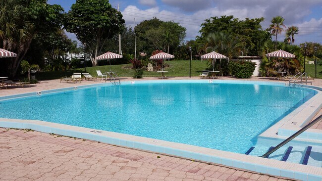 Foto del edificio - 1681 NW 70th Ave