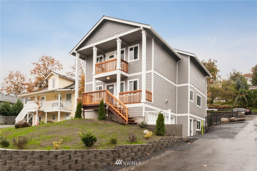Photo - 311 Taylor Ave NW (Renton, WA)