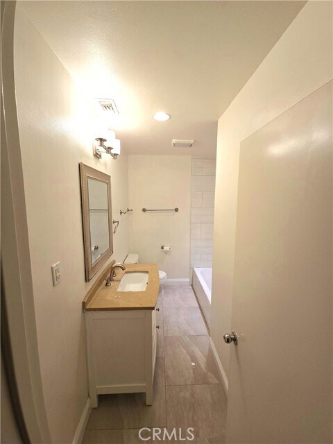 Foto del edificio - 14382 Joyce Ave