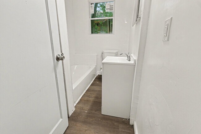 Foto del edificio - 2720 23rd St SW