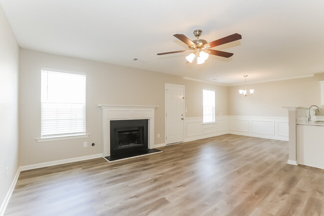 Building Photo - 260 Barshay Dr