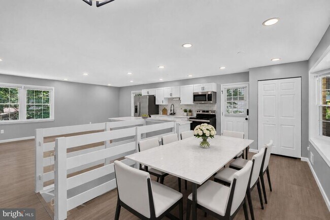 Foto del edificio - 4752 Carterwood Dr