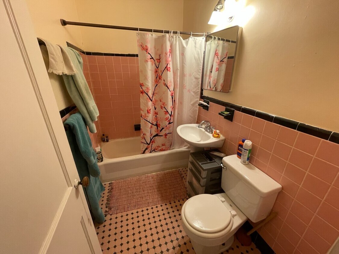 Foto principal - 57 Brighton Ave